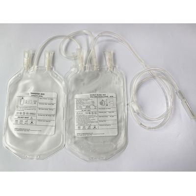 Únicos sacos de coleção quádruplos triplos dobro do sangue