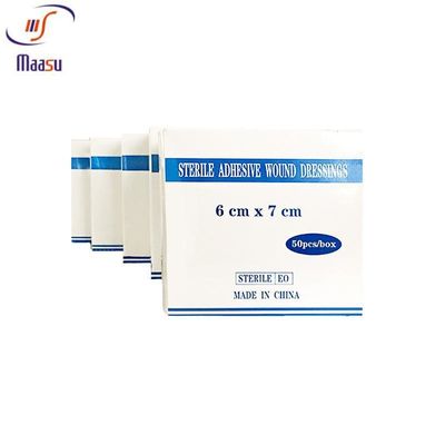 Almofada de pingamento sem fôlego adesiva estéril não tecida 10x10cm
